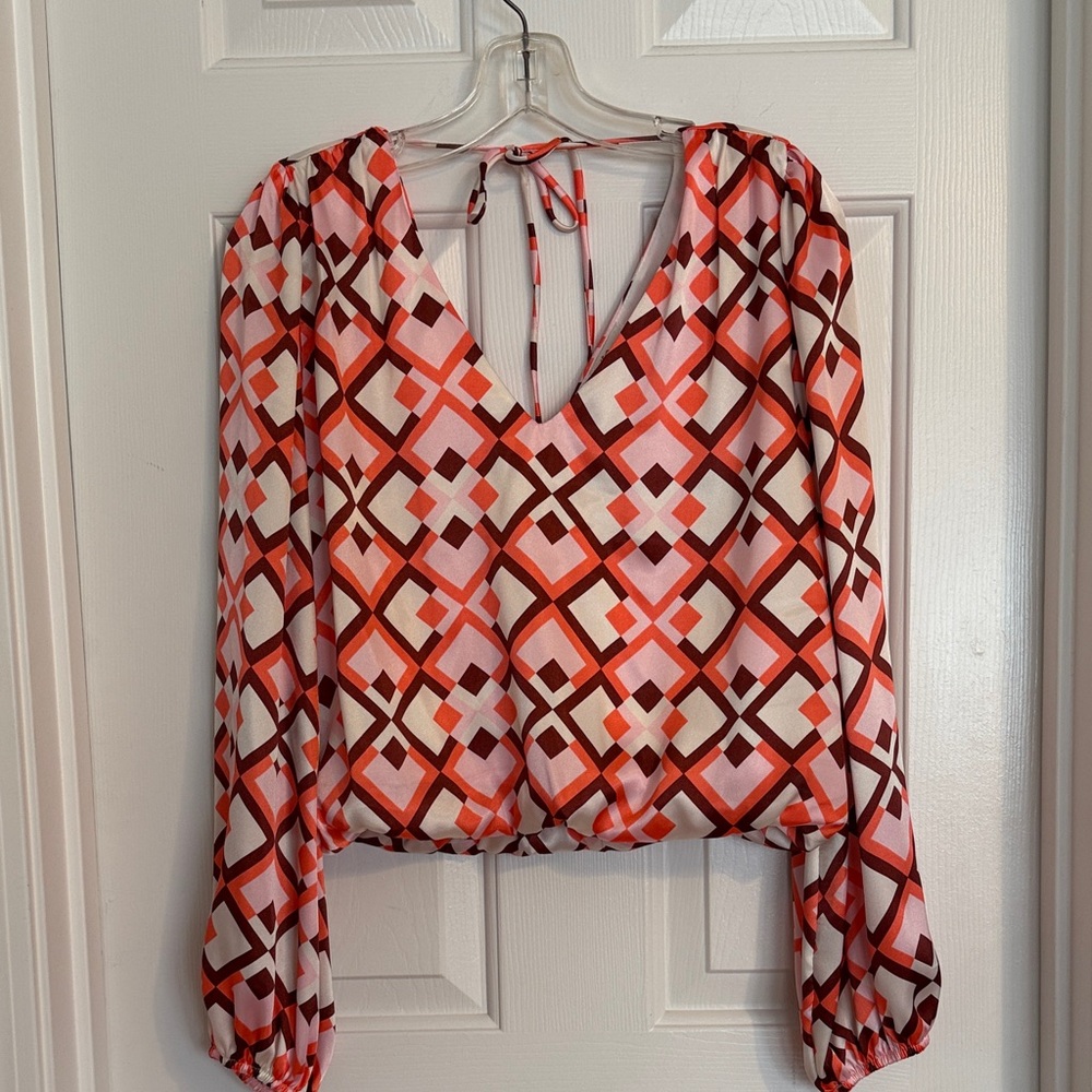 Geometric Tie-Back V-Neck Blouse